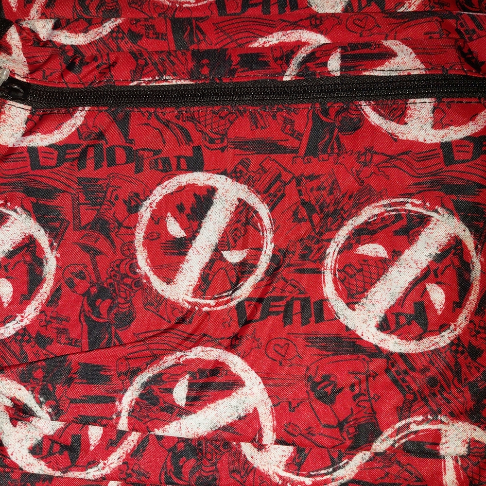 Marvel Deadpool Backpack - Picture 3 of 8